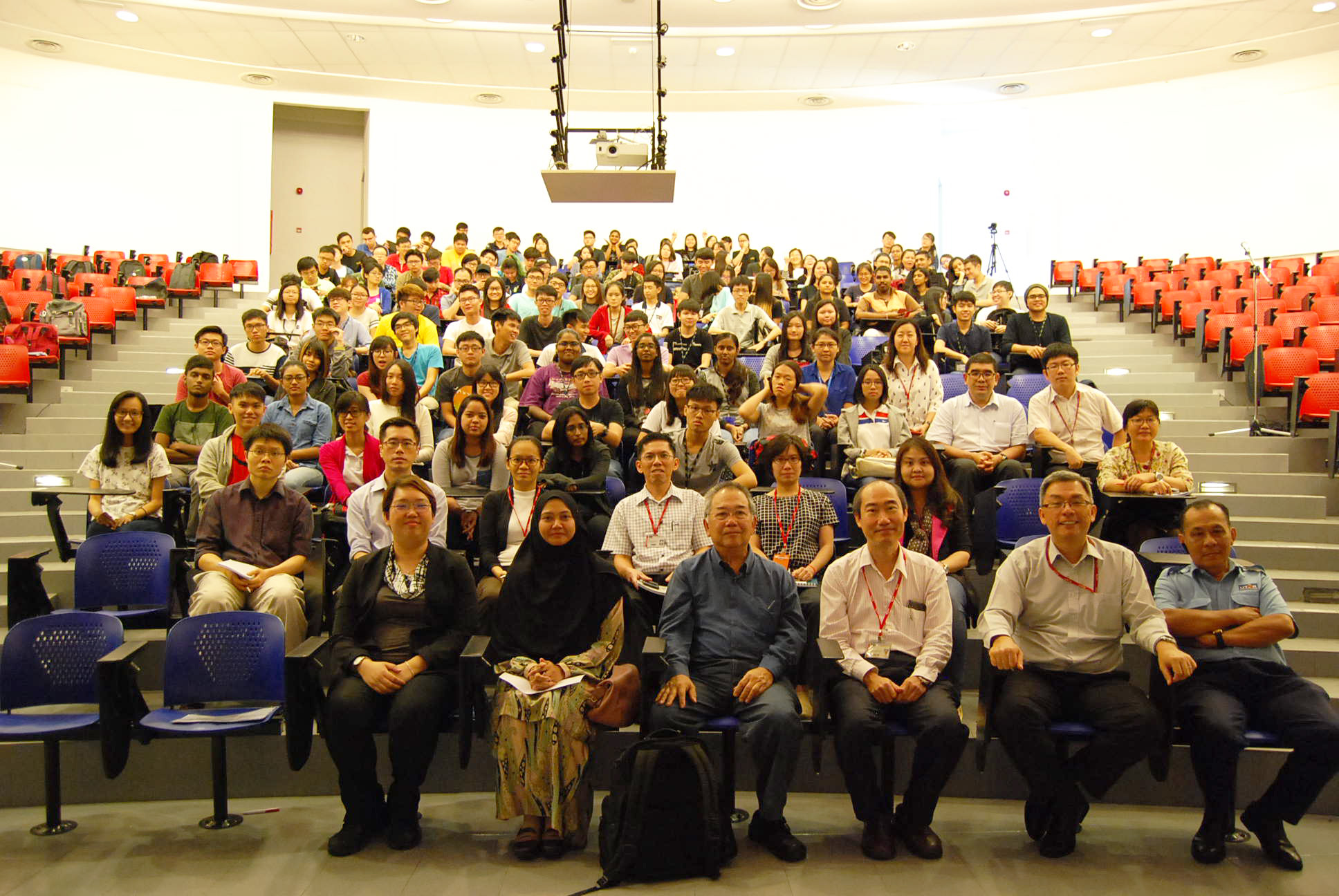 Stuart Soo group photograph with the participants at the end of the talk